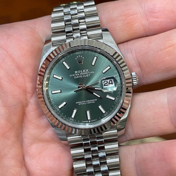 Rolex Datejust 41<br>126334 - Full Set 2022 - Green Dial